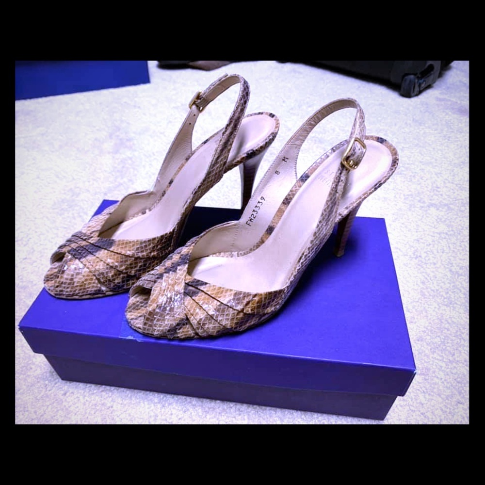 Stuart Weitzman Slingbacks